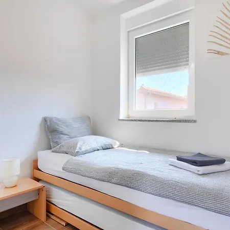 Ella Tatil Evi Ližnjan